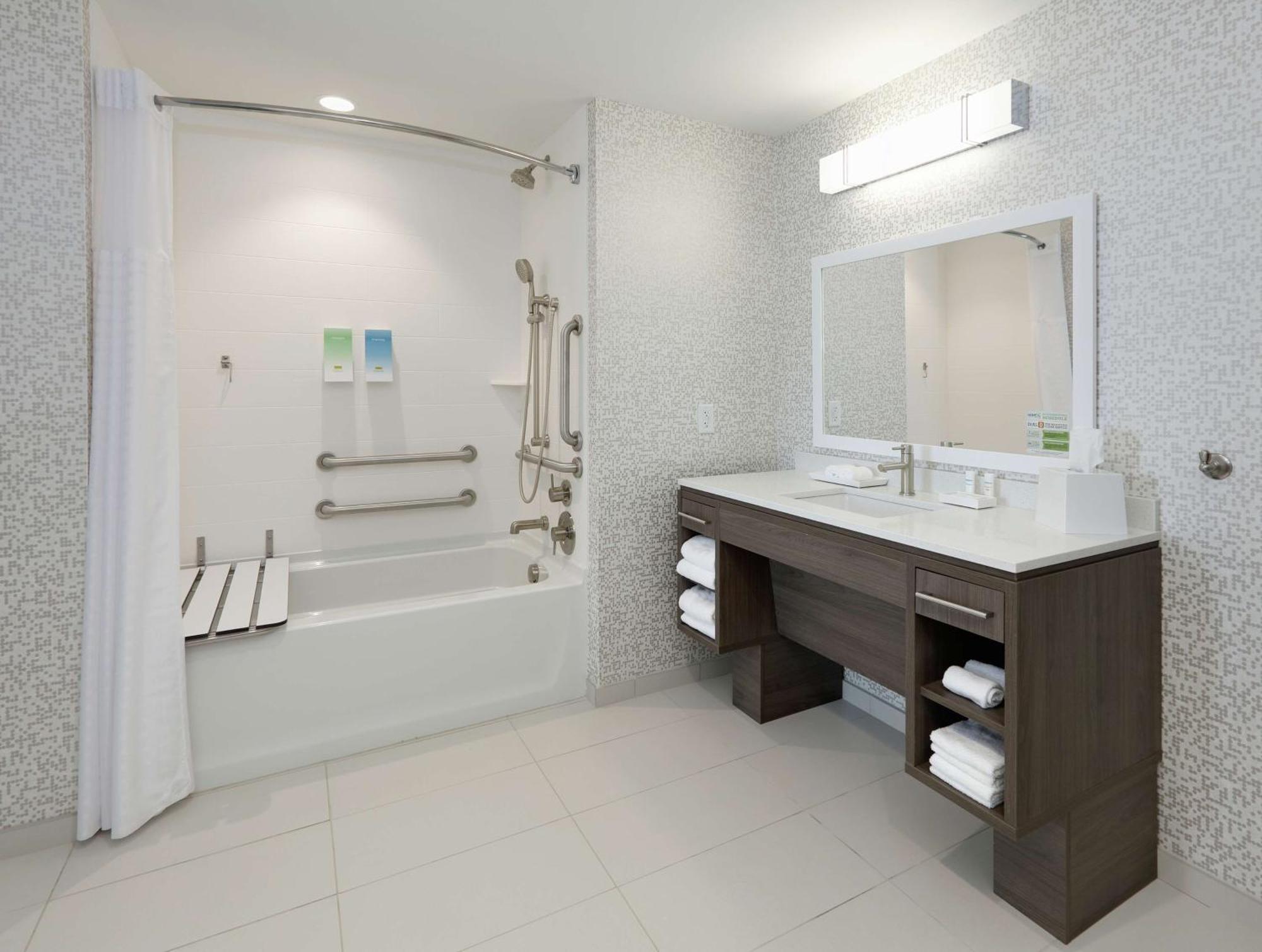 Home2 Suites By Hilton Hagerstown Bagian luar foto